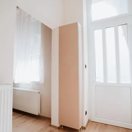 Perla Luxory 1. Budapešť